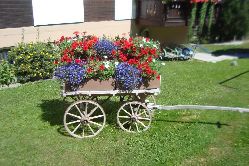 Haus Kandahar Saas Fee Extérieur photo
