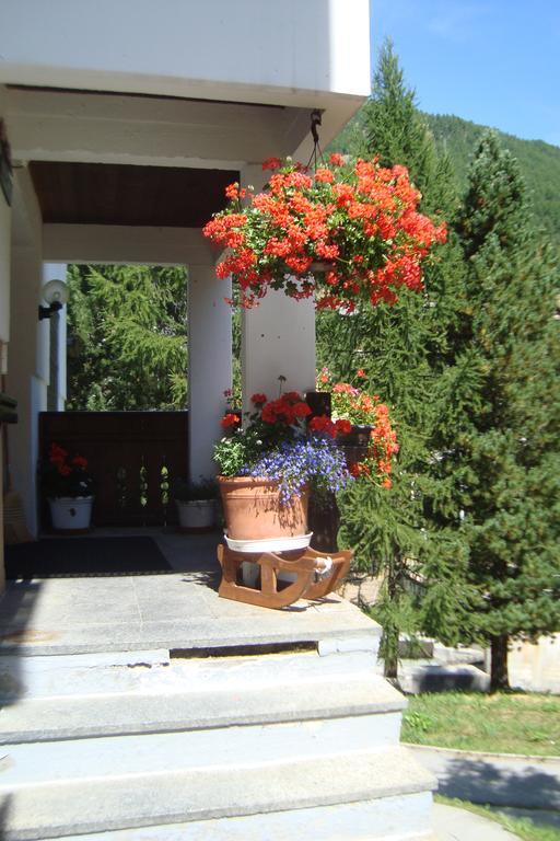 Haus Kandahar Saas Fee Extérieur photo